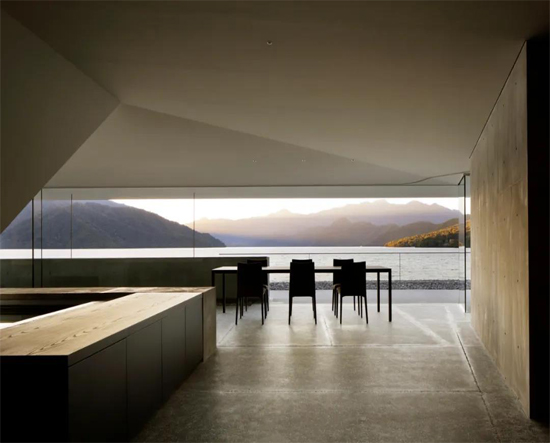 亿伽温泉￨水上之屋:步移景异的建筑画廊
