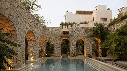 亿伽设计-汤泉设计-墨西哥泳池度假屋：唤起栖居的古老聚落的记忆