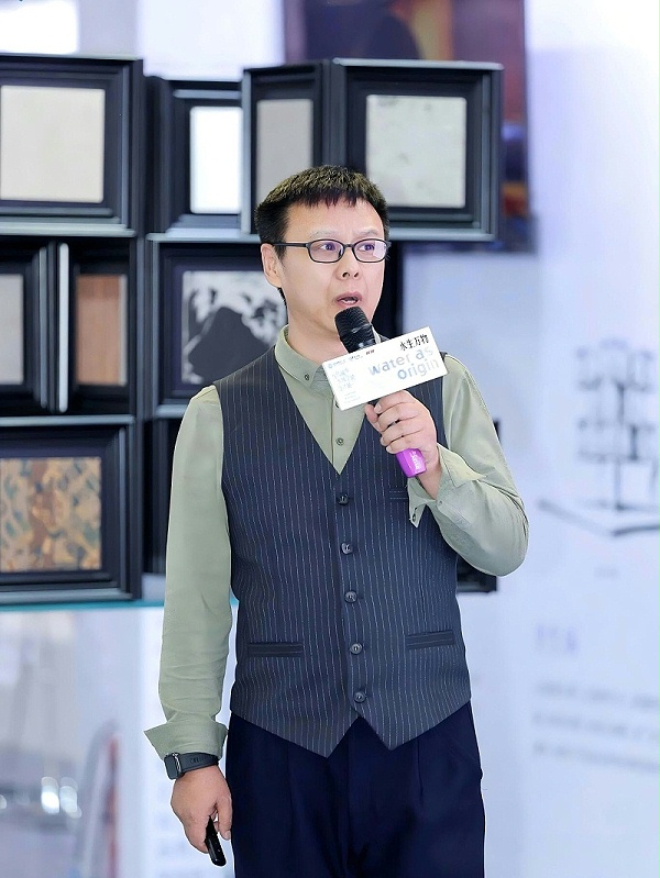 亿伽设计-展会直击：五把椅子，就是童年向上攀爬的五步
